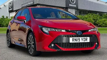 Używany Toyota Corolla Design 122 KM (89 kW) 2022 Hatchback