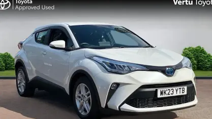 Used Toyota C-HR 122 HP (89 kW) 2023 White SUV
