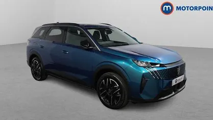 Usado Peugeot 5008 Allure 136 HP (100 kW) 2025 Azul SUV