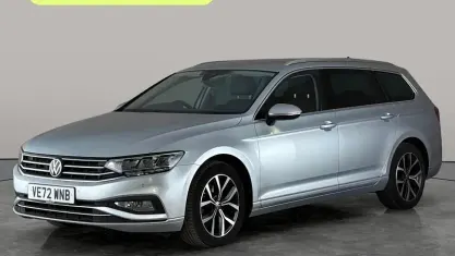 Used VW Passat SEL 150 HP (110 kW) 2023 Silver Estate