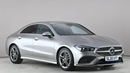 Begagnad Mercedes CLA180 AMG line 136 HK (100 kW) 2022 Sedan