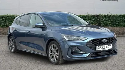 Used Ford Focus ST-Line 125 HP (91 kW) 2022 Blue Hatchback