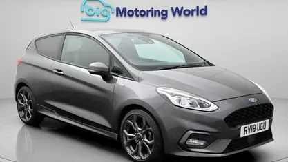 Usado Ford Fiesta ST-Line X 140 HP (102 kW) 2018 Cinzento Citadino