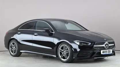 Usado Mercedes CLA180 AMG Line Premium Plus 136 HP (100 kW) 2022 Sedan