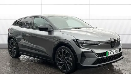 Black New 2025 Renault Megane E-Tech Techno Esprit Alpine Hatchback | £27,790 (Fair price)