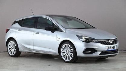 Begagnad Vauxhall Astra Edition 145 HK (106 kW) 2021 Silver Halvkombi