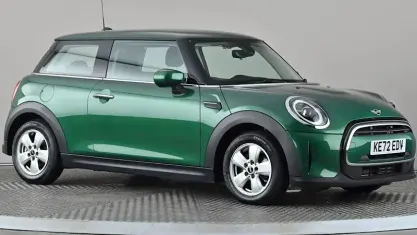 Used Mini Cooper Classic 136 HP (100 kW) 2022 Green Hatchback