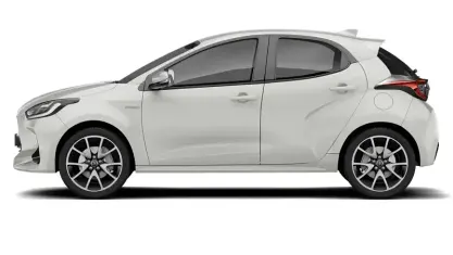 Used Toyota Yaris 111 HP (81 kW) 2019 Silver Hatchback