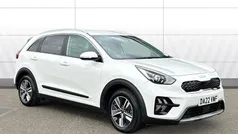 White Used 2022 Kia Niro 2 SUV | £17,156 (Fair price)
