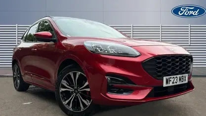 Gebraucht Ford Kuga ST-Line X 225 PS (165 kW) 2023 Rot SUV