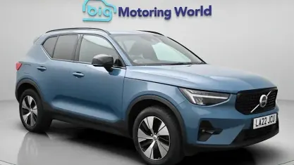Used Volvo XC40 Plus 211 HP (155 kW) 2022 Blue SUV
