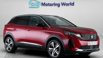 Begagnad Peugeot 3008 Allure+ 131 HK (96 kW) 2022 Röd SUV