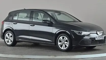 Używany VW Golf VIII Life 110 KM (80 kW) 2023 Szary Hatchback