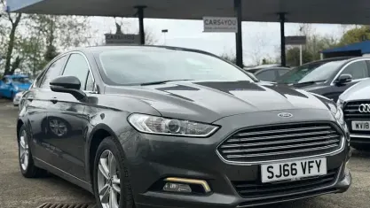 Used Ford Mondeo Zetec 150 HP (110 kW) 2015 Grey Hatchback