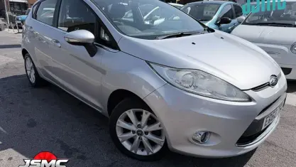Used Ford Fiesta Zetec 82 HP (60 kW) 2010 Silver Hatchback