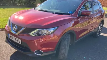 Used Nissan Qashqai Tekna 131 HP (96 kW) 2017 Red SUV
