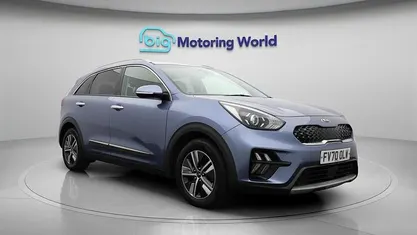 Begagnad Kia Niro 141 HK (103 kW) 2020 Blå SUV