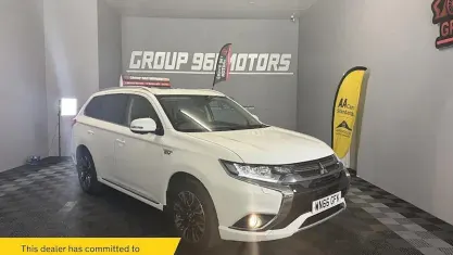 Used Mitsubishi Outlander P-HEV 203 HP (149 kW) 2016 White SUV