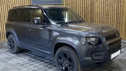Used Land Rover Defender HSE 300 HP (220 kW) 2024 SUV