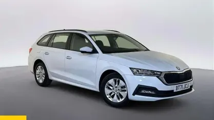 Used Skoda Octavia SE Technology 116 HP (85 kW) 2021 White Estate