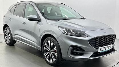 Second-hand Ford Kuga ST-Line X 225 CP (165 kW) 2022 Argintiu SUV