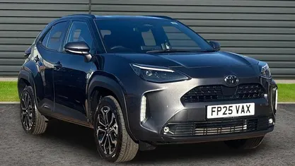 Used Toyota Yaris Hybrid Design 116 HP (85 kW) 2026 Estate