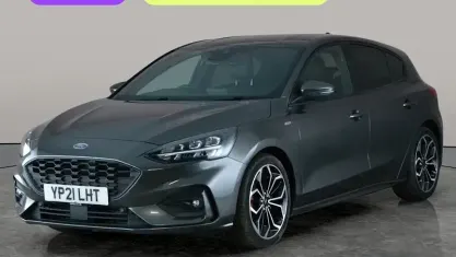 Usado Ford Focus ST-Line X 125 HP (91 kW) 2021 Cinzento Citadino