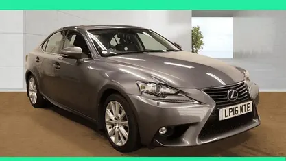 Used Lexus IS300h 223 HP (164 kW) 2018 Sedan