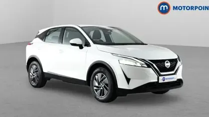 Used Nissan Qashqai Acenta Premium 140 HP (102 kW) 2022 White SUV