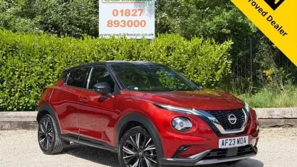 Begagnad Nissan Juke Tekna+ 114 HK (83 kW) 2023 Röd SUV