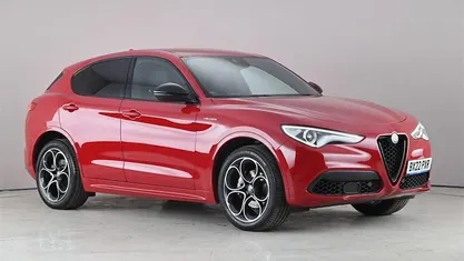 Used Alfa Romeo Stelvio Veloce 280 HP (205 kW) 2022 Red SUV