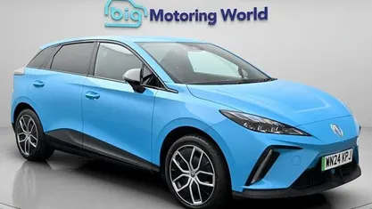 Begagnad MG MG4 EV Trophy 319 kW (435 HK) 2024 Halvkombi