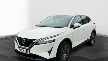 White Used 2022 Nissan Qashqai Acenta Premium SUV | £16,495 (Fair price)