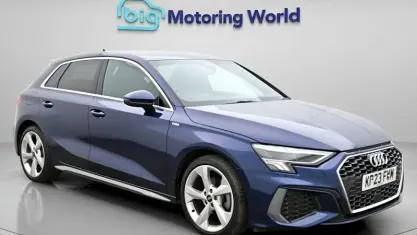Begagnad Audi A3 Sportback S-Line 150 HK (110 kW) 2023 Blå Halvkombi