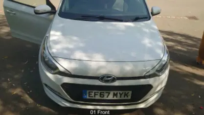 Used Hyundai i20 SE 84 HP (61 kW) 2017 White Hatchback
