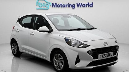Używany Hyundai i10 SE 67 KM (49 kW) 2022 Biały Hatchback