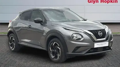 Usado Nissan Juke N-Connecta 114 CV (83 kW) 2023 Gris SUV