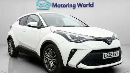 Begagnad Toyota C-HR 122 HK (89 kW) 2022 SUV