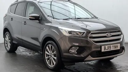 Used Ford Kuga Titanium 120 HP (88 kW) 2019 Grey SUV