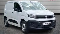 New 2025 Vauxhall Combo MPV | £18,995 (Fair price)