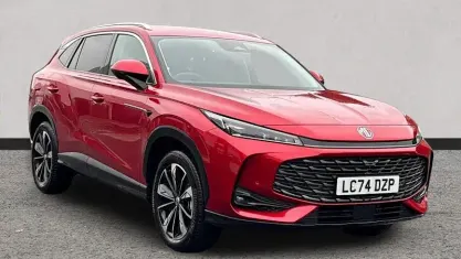 Usado MG HS Trophy 170 HP (125 kW) 2024 Vermelho SUV