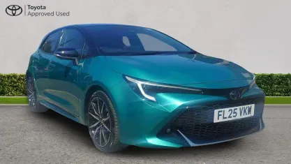 Used Toyota Corolla Sport 140 HP (102 kW) 2025 Super green bitone Hatchback