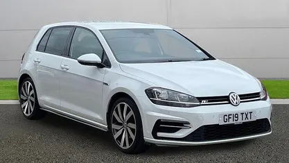 White Used 2019 VW Golf VII R-line Hatchback | £17,799 (Fair price)