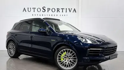 Used Porsche Cayenne Platinum Edition 462 HP (339 kW) 2022 Blue SUV