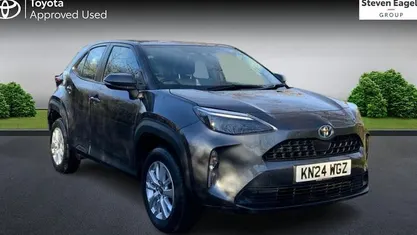 Used 2025 Toyota Yaris Hybrid Estate | £20,605 (Good price)