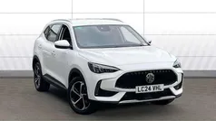 White Used 2023 MG HS SE SUV | £17,642 (Fair price)