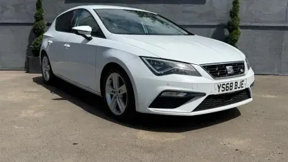 Used Seat Leon FR 131 HP (96 kW) 2018 White Hatchback