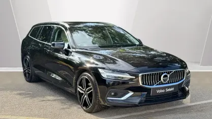 Used Volvo V60 Inscription 190 HP (139 kW) 2019 Black Estate