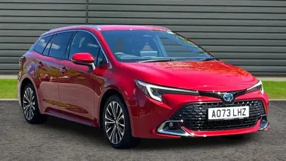 Używany Toyota Corolla Design 196 KM (144 kW) 2025 Kombi