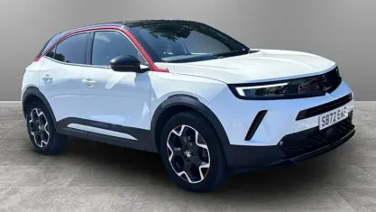 Used Vauxhall Mokka GS Line 131 HP (96 kW) 2022 White SUV